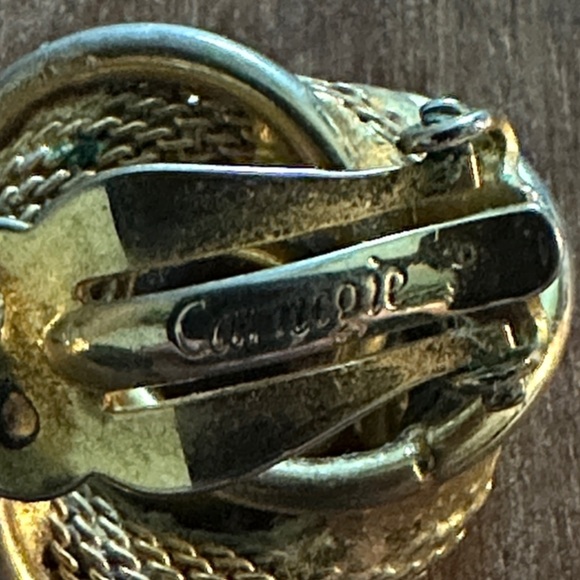Vintage Hattie Carnegie Gold and Silver Knot Clip On Earrings - Picture 7 of 7